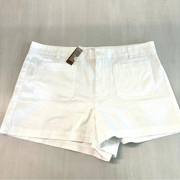 J. Crew New Patch-Pocket Chino Short Women's White Cotton Button Front Sz 14 NWT - Picture 2 of 9